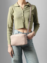 Sac Bandouli�re Caviar Leder Milano Beige caviar CA25112-vue-porte